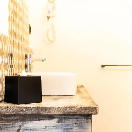 Isola Dei Poeti 4* Marzamemi